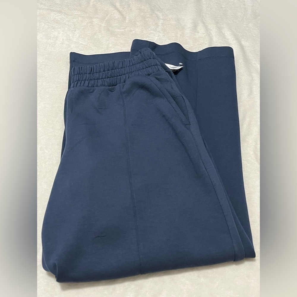 NWT Old Navy Bounce Fleece High Rise Wide Leg Navy SweatPants